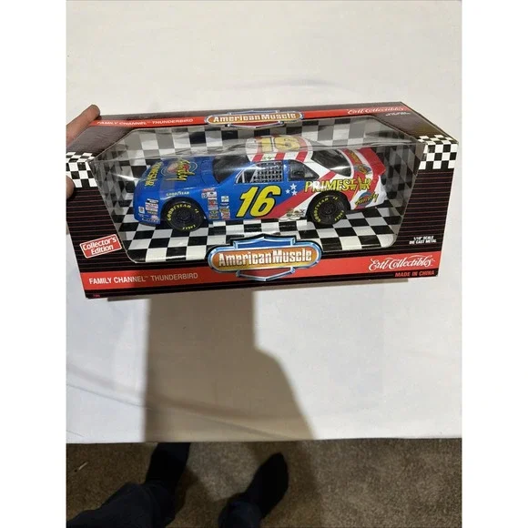 ERTL American Muscle Family Channel Thunderbird 16 Ted Musgrave Large 1 18" 1996 - Picture 2 of 13
